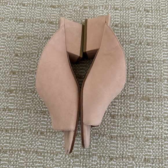 Eileen Fisher Pale Pink Suede Slip On Block Heel Sandals Size 6.5 - Picture 3 of 7